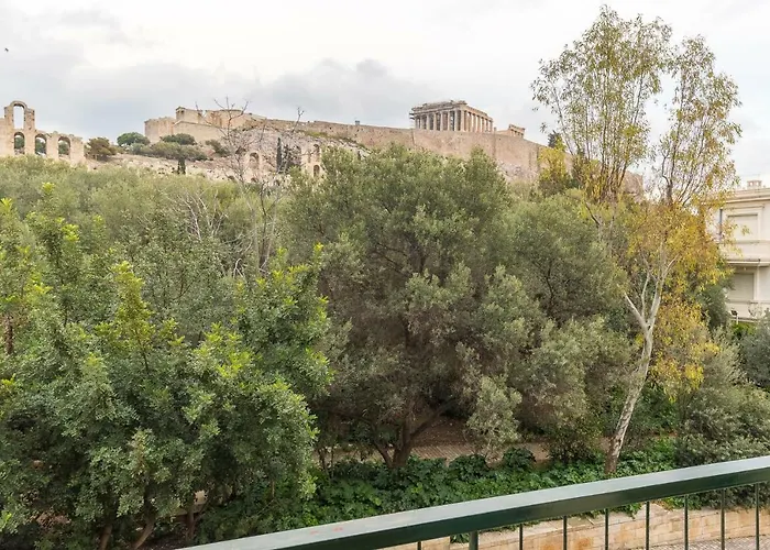 Holodek Apartments : Parthenon